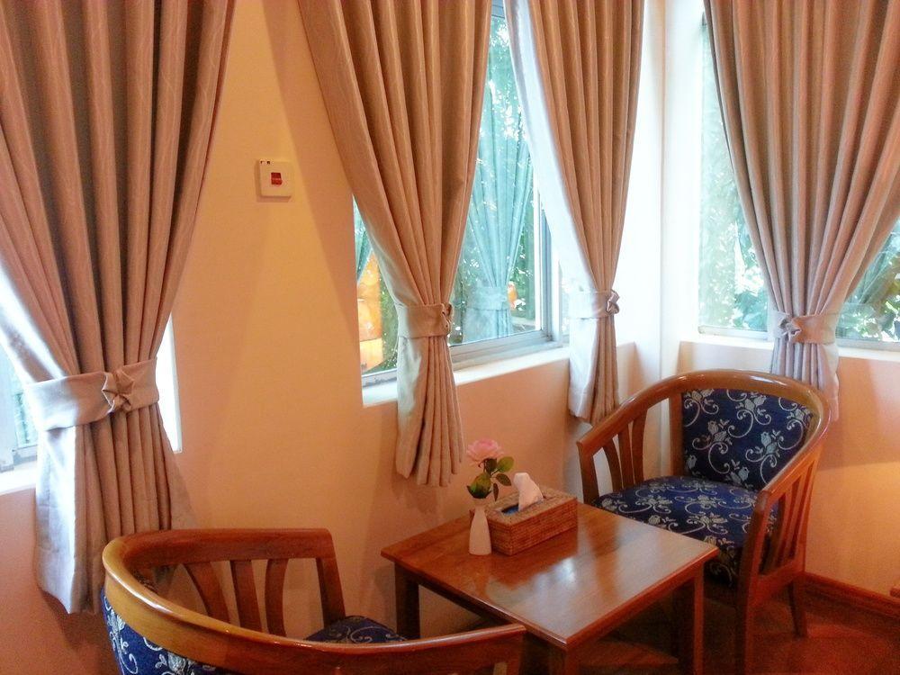 Grand Laurel Hotel Янгон Екстериор снимка