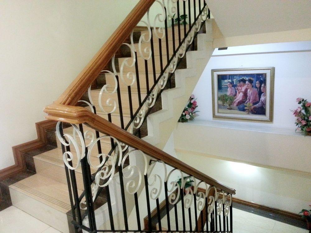 Grand Laurel Hotel Янгон Екстериор снимка